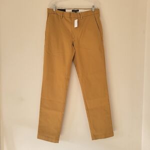NWT Banana Republic Men's Rapid Movement Chino Emerson Straight Fit 32X34